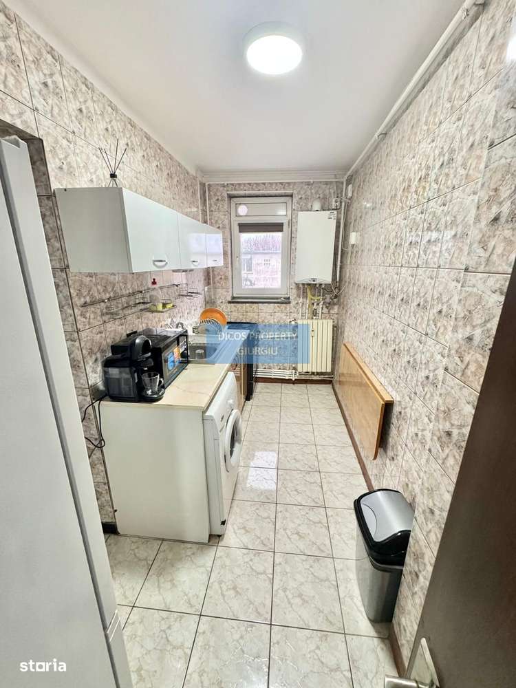 Apartament 3 camere, central-14