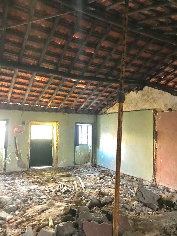Moradia, Arrecadação, Terreno 1720m2-11