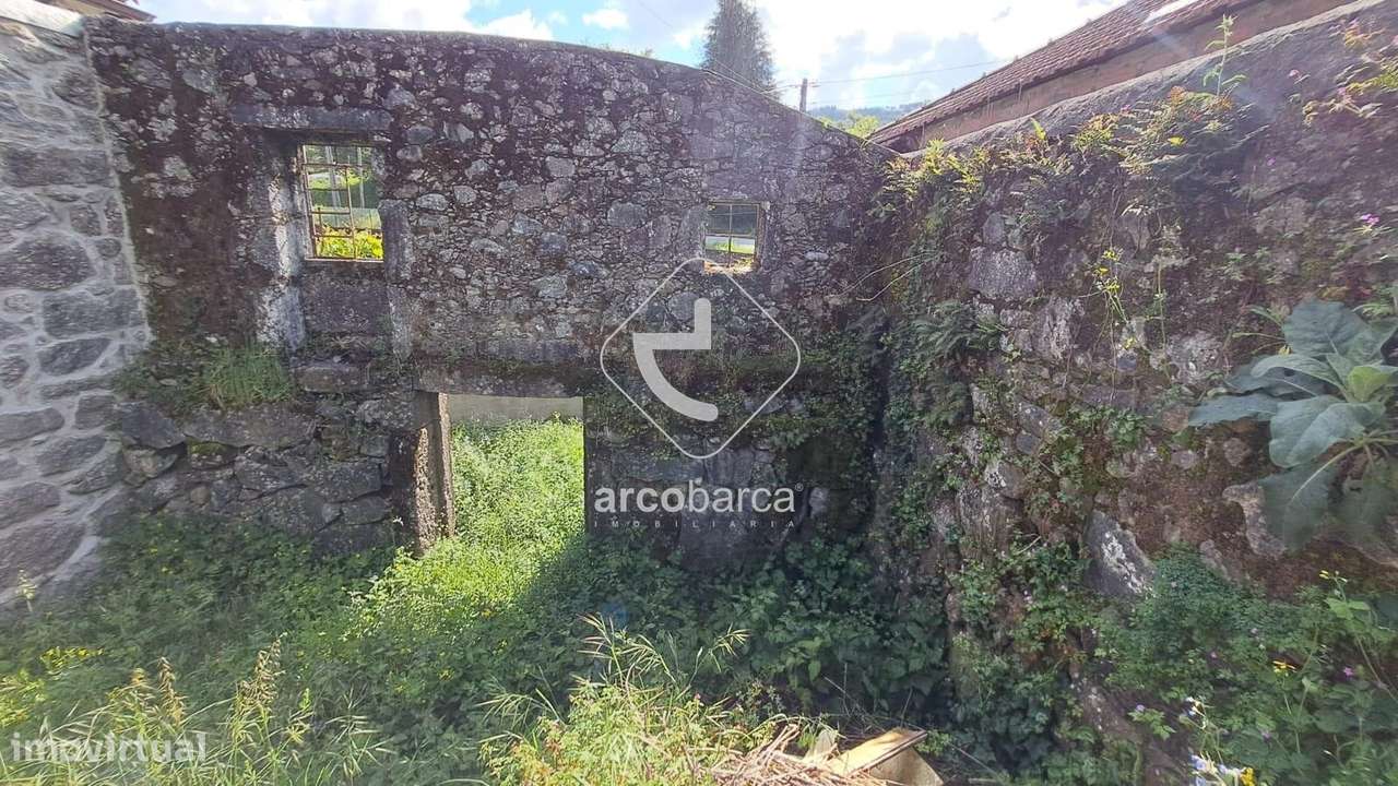 Moradia T1 habitavél c/terreno e anexo,segunda casa em pedra p/reabili-11