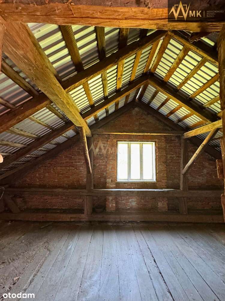 Dom z potencjałem i dużą działką w Lubczy!-17