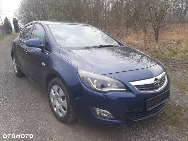 Opel Astra - 3