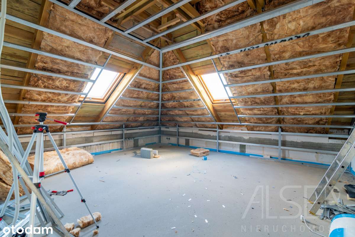 Nowy dom wolnostojący do wykończenia-16