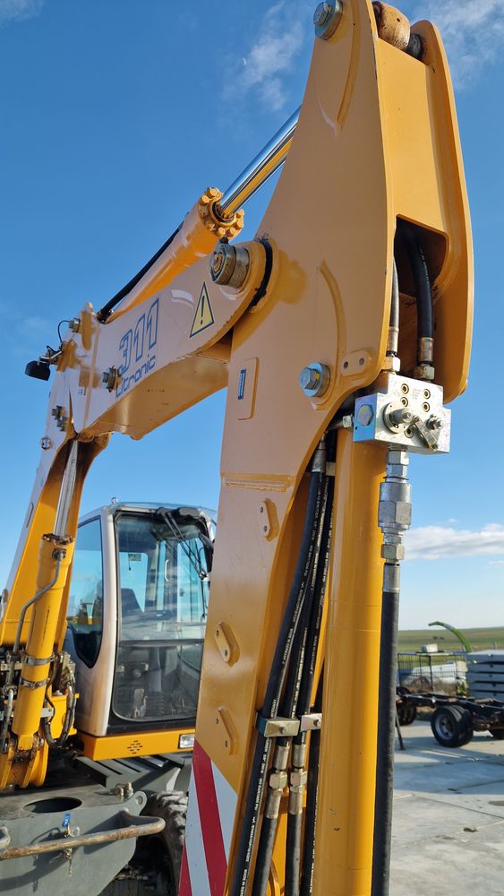 Liebherr 311 2007