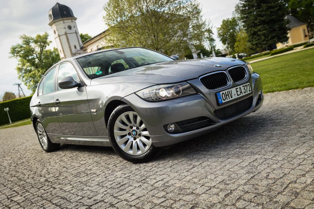 BMW 3 Series E90/E91/E92/E93 320d xDrive DPF 2009
