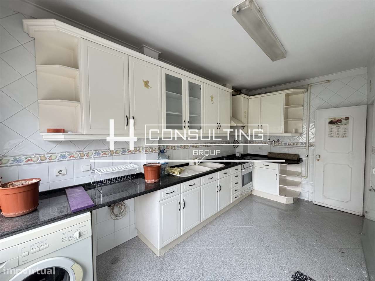 Apartamento T3 Venda em Mina de Água,Amadora-3