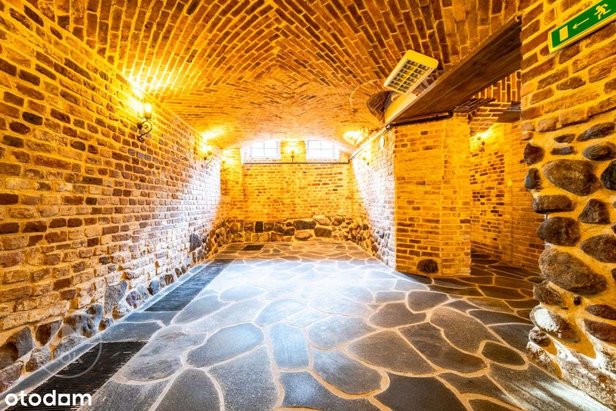 Wyremontowana Kamienica w sercu starówki-12