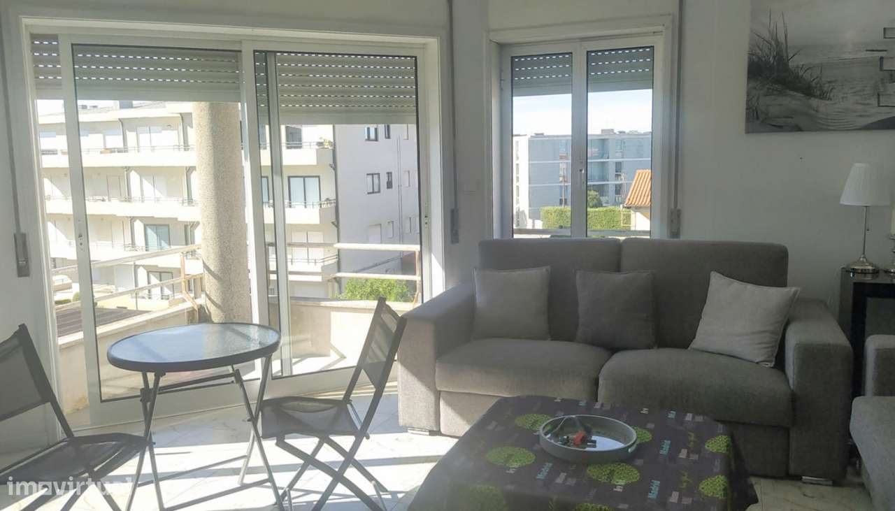 Apartamento T2, próximo do mar, em Azurara, Vila do Conde-1