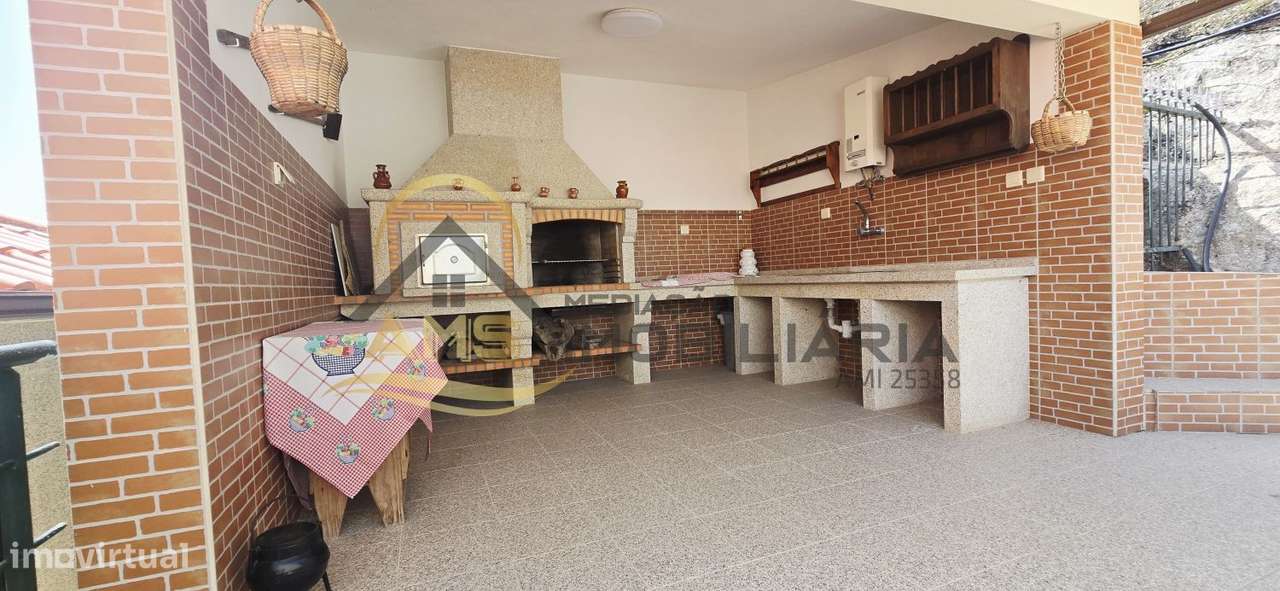 MORADIA T6 PARA VENDA-58