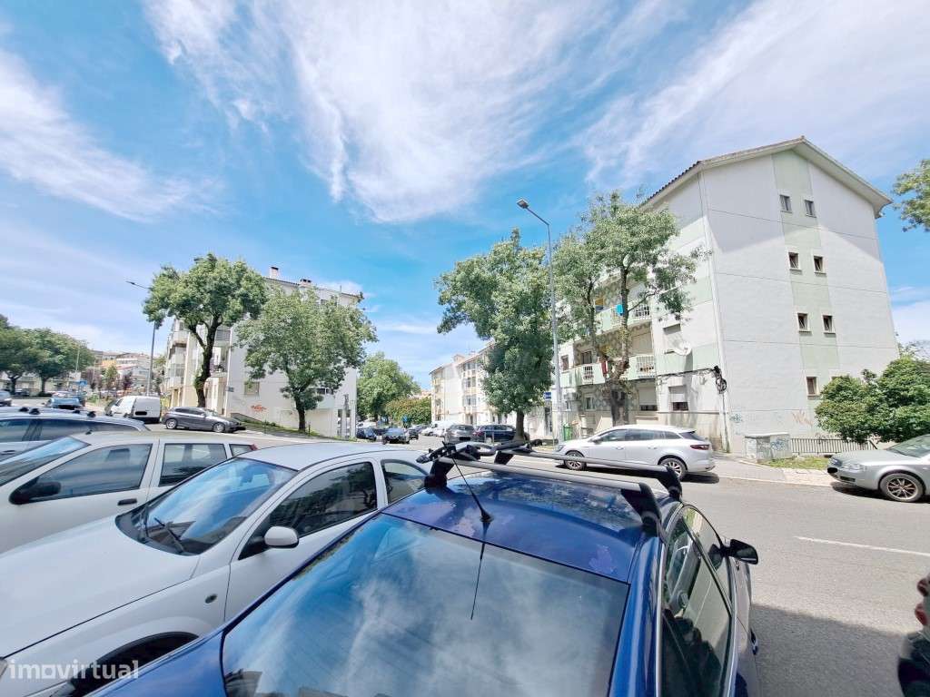 Apartamento T2 para venda em Amadora - Lisboa-34