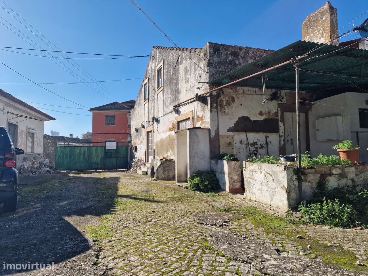 Terreno Misto com Elevado Potencial de Investimento-7