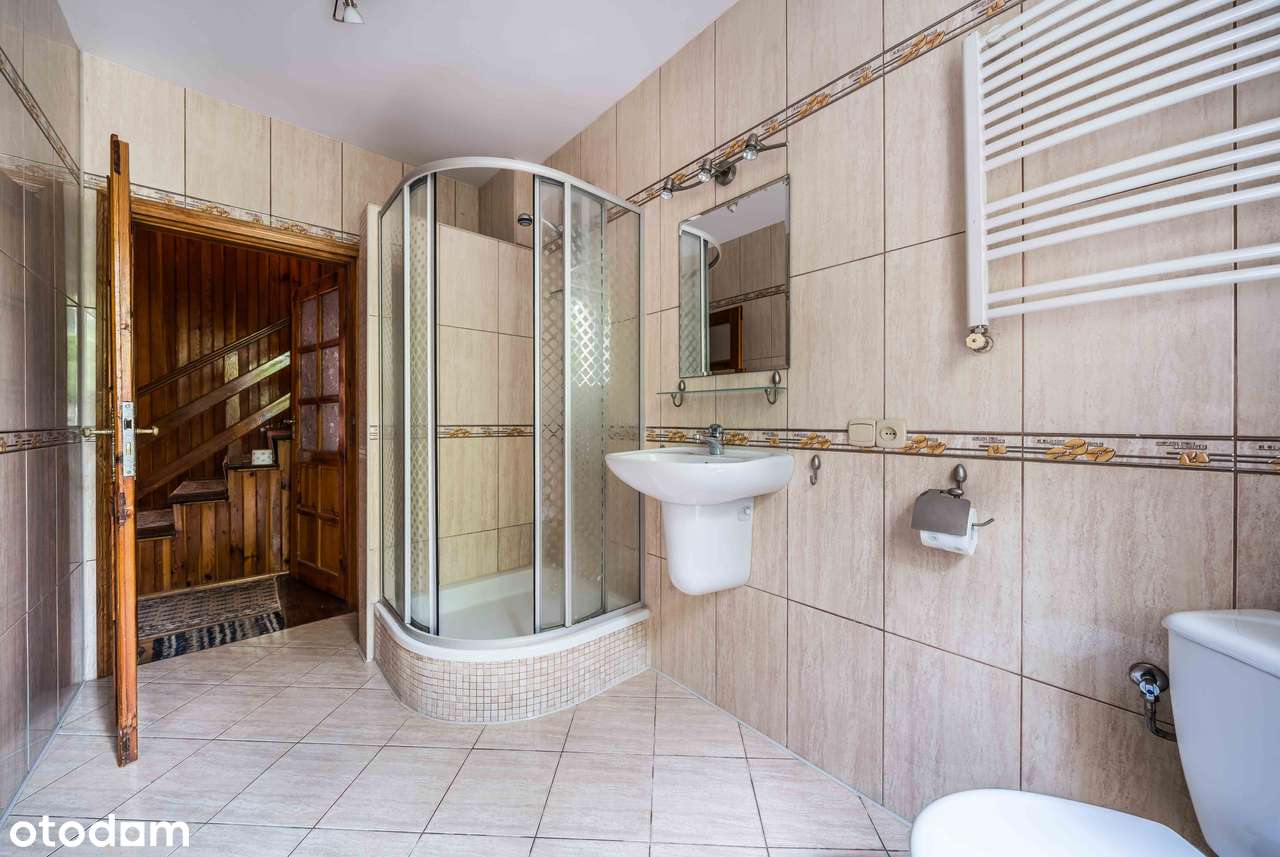 Dom w centrum Tarnowa Podgórnego dla dużej rodziny-13