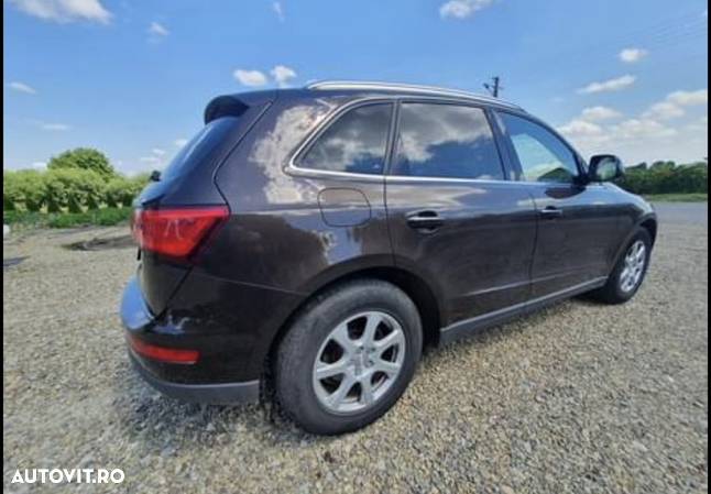 Audi Q5 2.0 TDI S tronic - 3