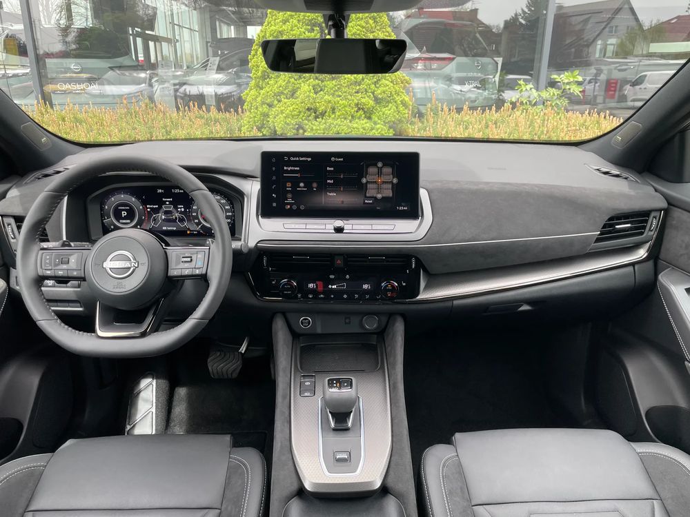 Kamery 360 / Panorama / P. Zimowy / Bose / Felgi 20''