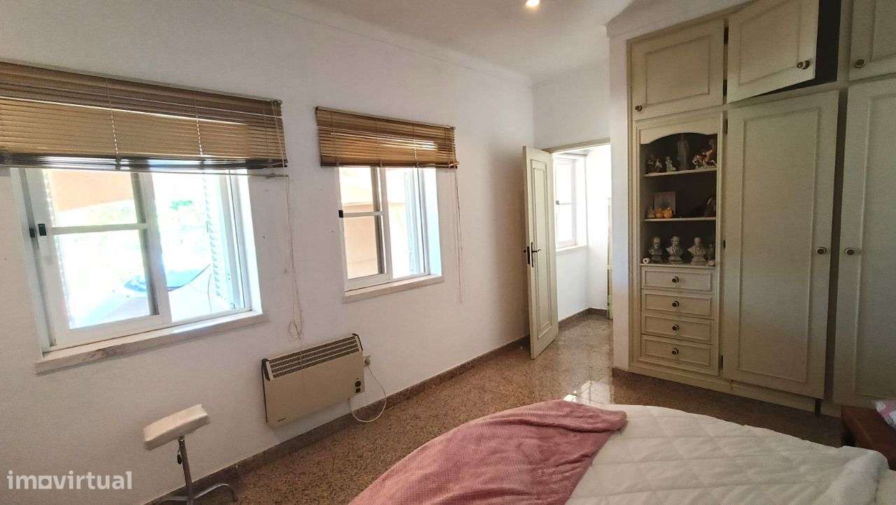 Quinta Pegões Velhos, junto á adega, com moradia e armazém lote 3,8 ha-31