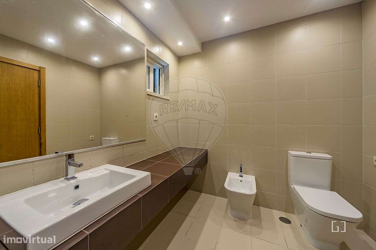 Moradia T5 para venda-31