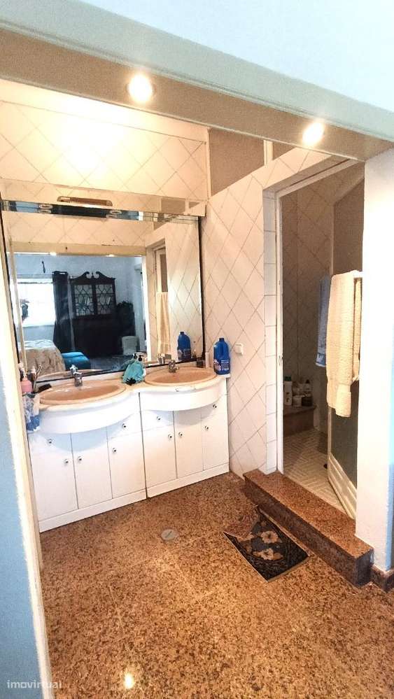 Quinta Pegões Velhos, junto á adega, com moradia e armazém lote 3,8 ha-19