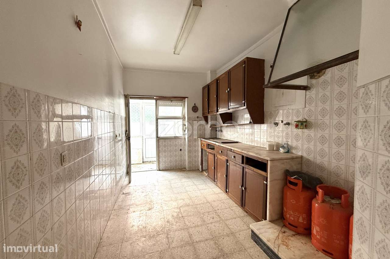 Oportunidade de reforma: apartamento de 1 quarto com terraço privat...-11