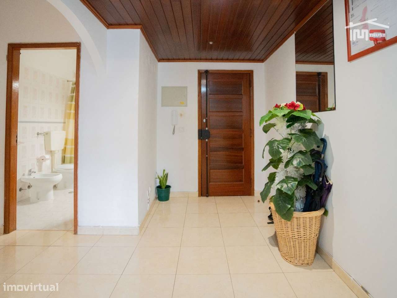APARTAMENTO T2 | RÉS-DO-CHÃO | TAPADA DAS MERCÊS - Grande imagem: 2/15