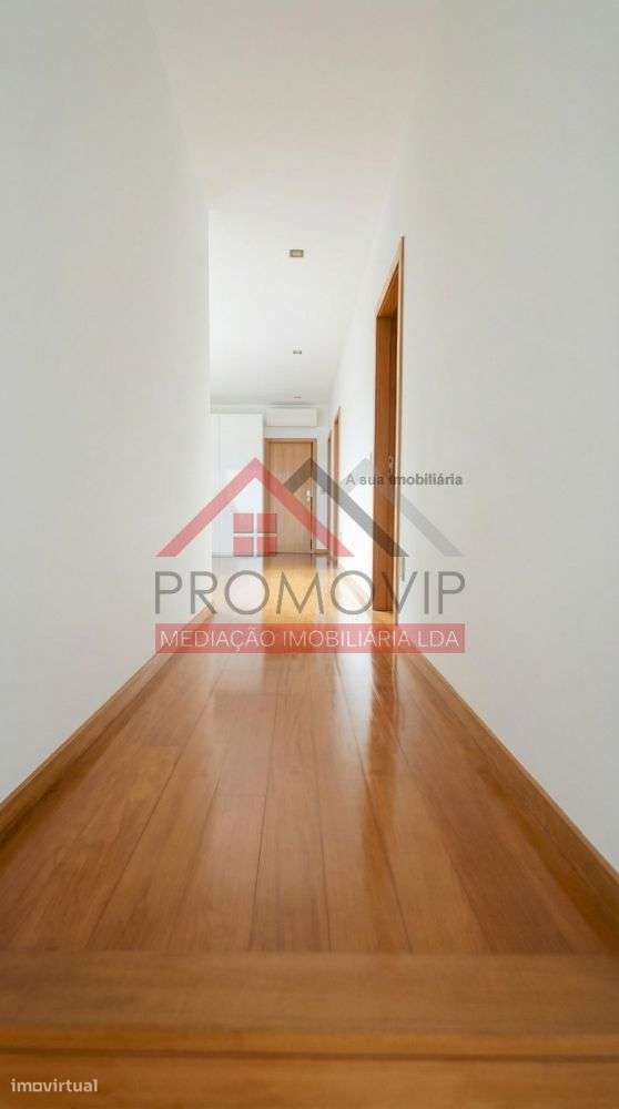 Moradia T4 Rebordões Santo Tirso-17