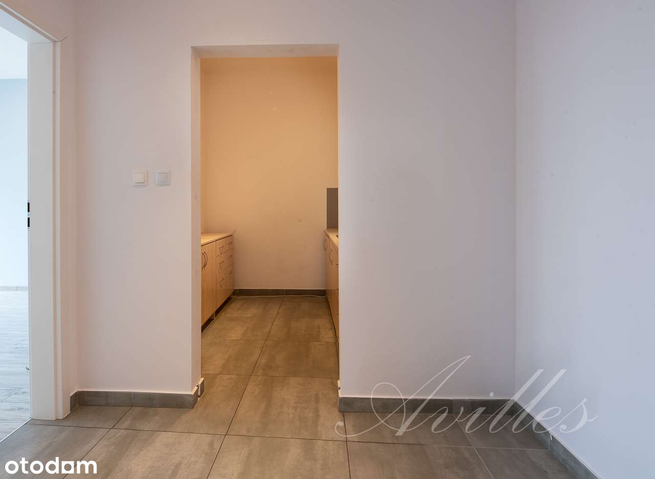 Przy Osi Królewskiej na mieszkanie lub biuro.-15