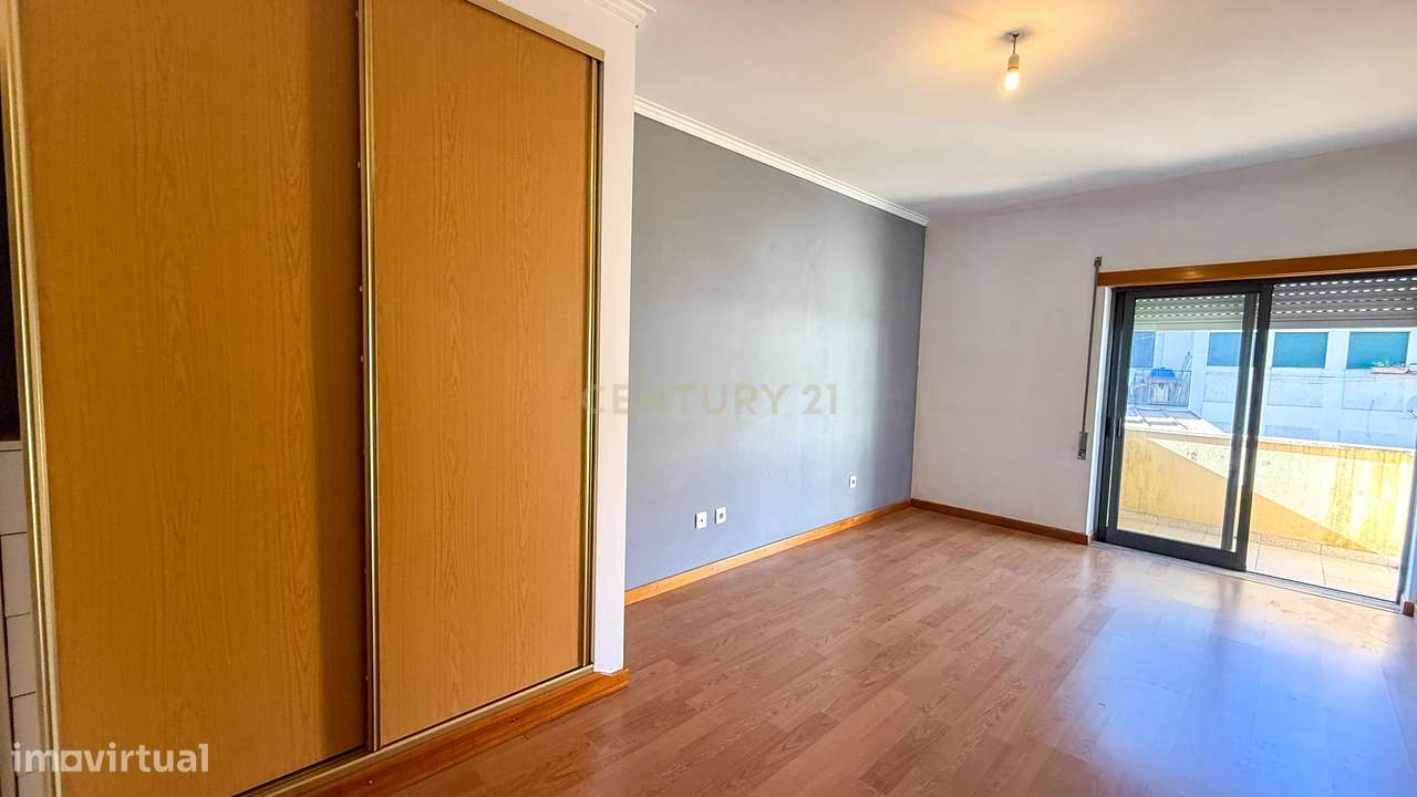 Apartamento T3 no centro de Viseu-10