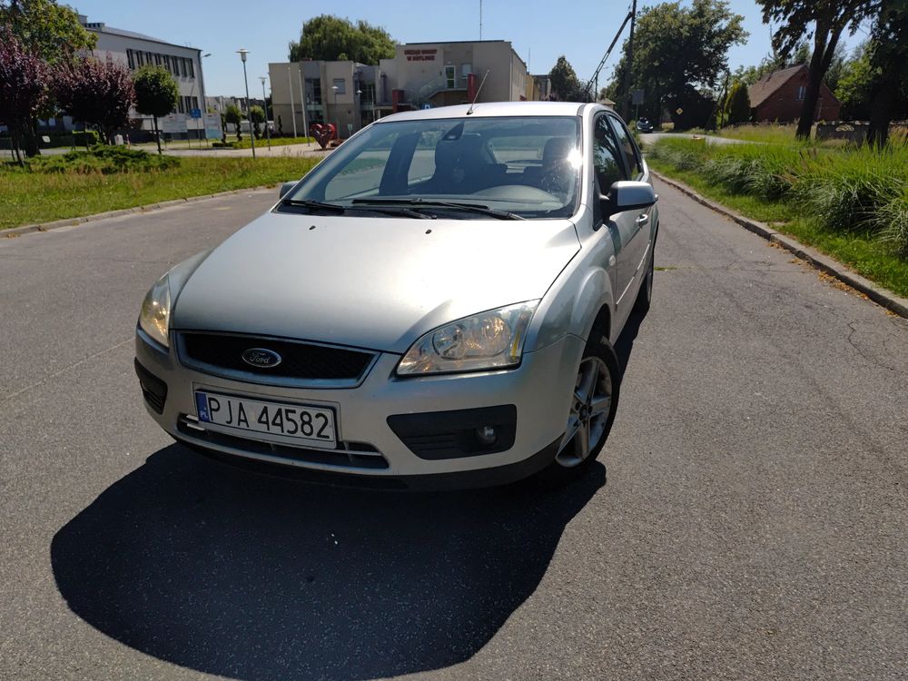 Ford Focus Mk2 (2004-2011) 2.0 Ghia 2006