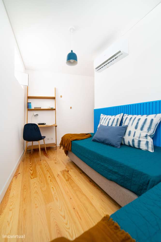 Apartamento T2 à venda no Largo Conde-Barão-23