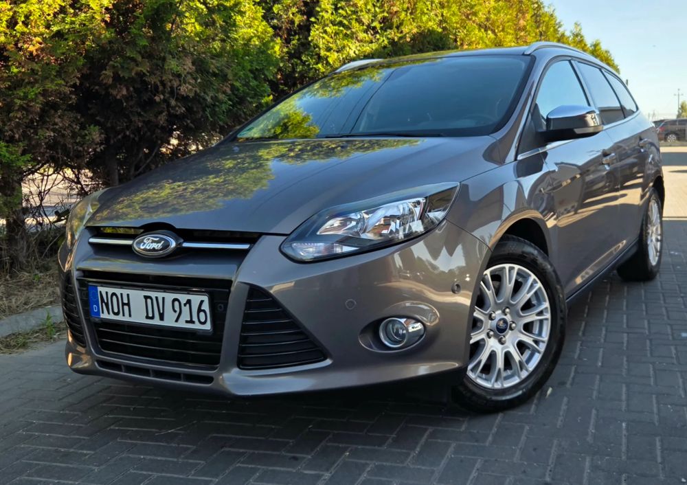 Ford Focus Mk3 (2010-2018) 1.6 EcoBoost Start-Stopp-System Titanium 2011