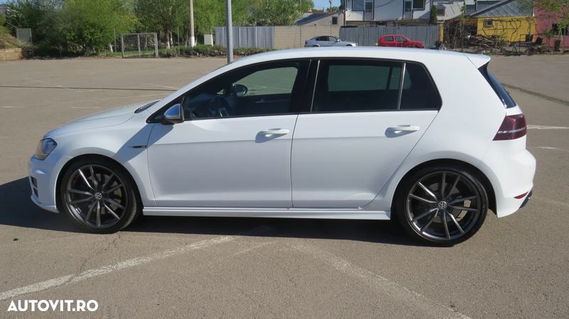 Volkswagen Golf R 4Motion BlueMotion Technology DSG - 4