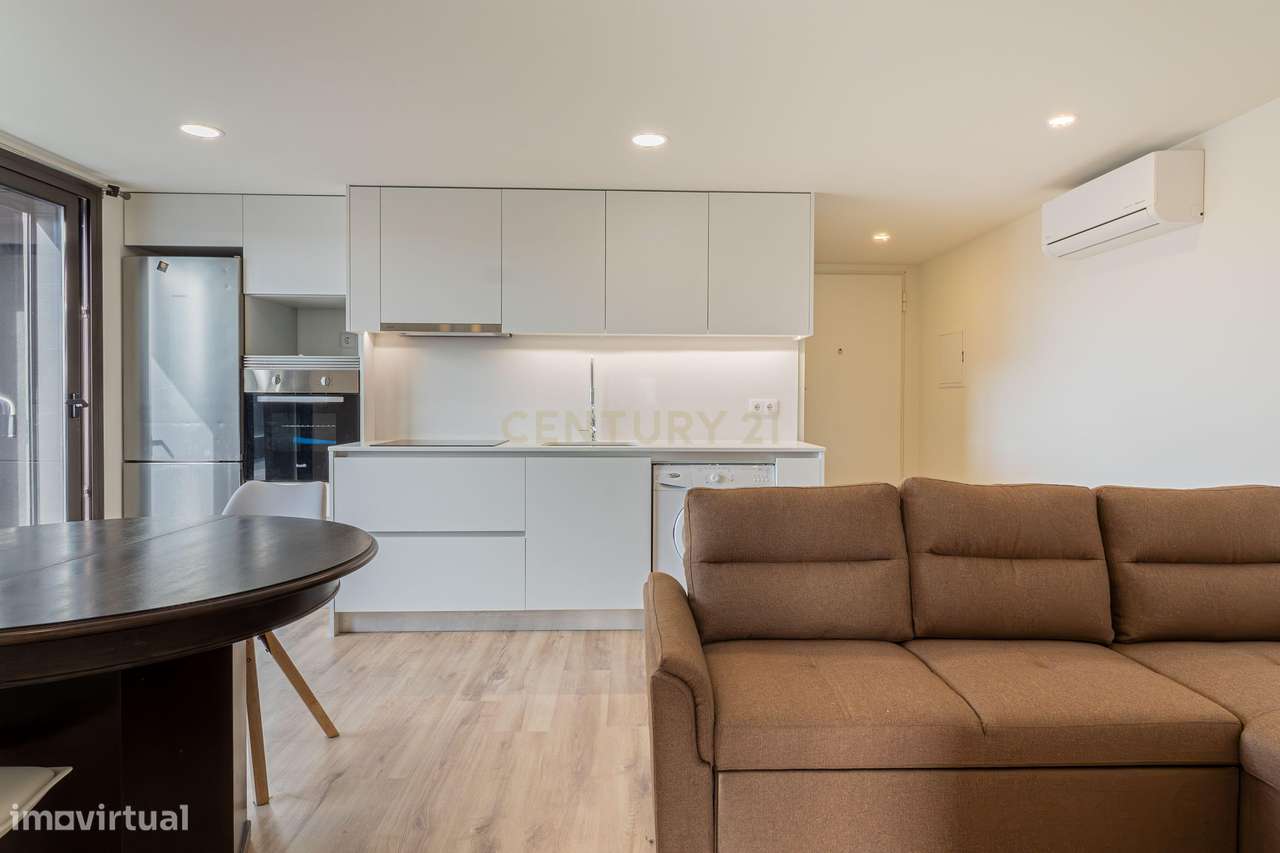 Apartamento T1 com terraço – arrendamento por temporada até dez/2026 ( - Grande imagem: 5/12