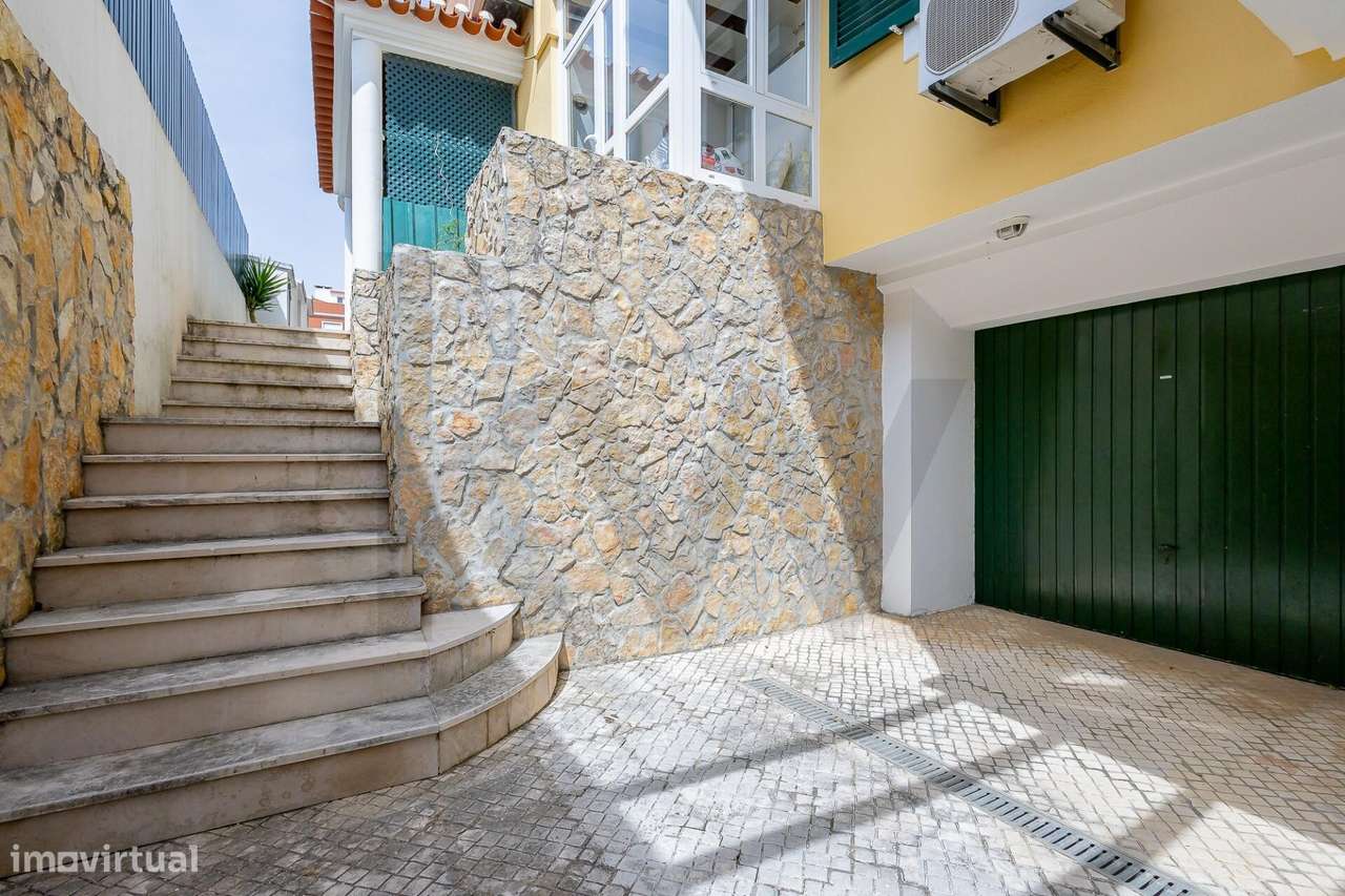 Moradia T5 com piscina junto à Quinta da Trindade / Quinta Dona Maria,-28