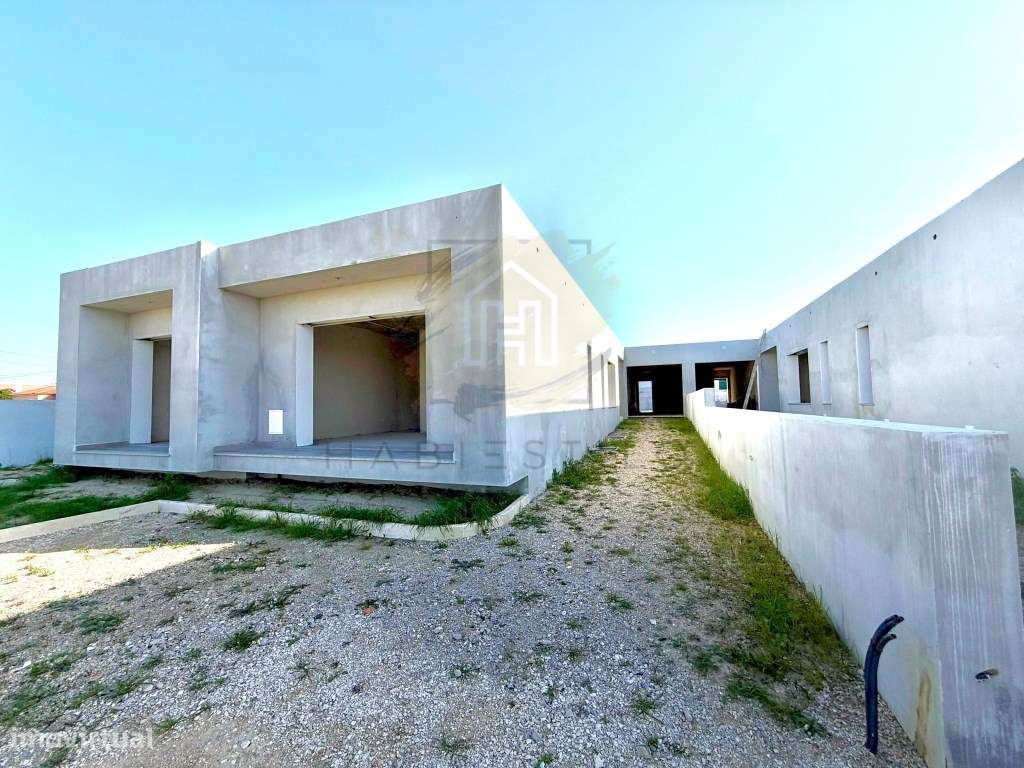 Moradia nova com excelentes áreas-6