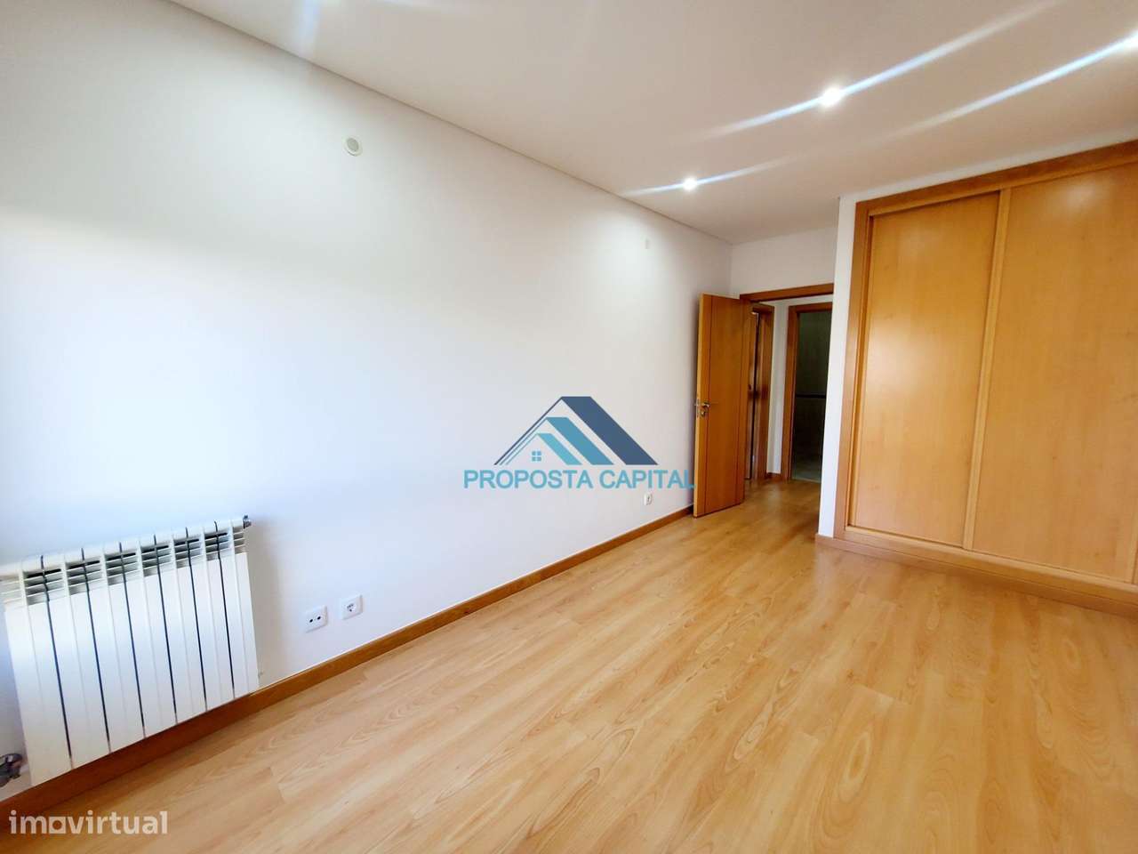 APARTAMENTO T3 C/ 4 LUGARES DE ESTACIONAMENTO | COLINAS DO CRUZEIRO-37