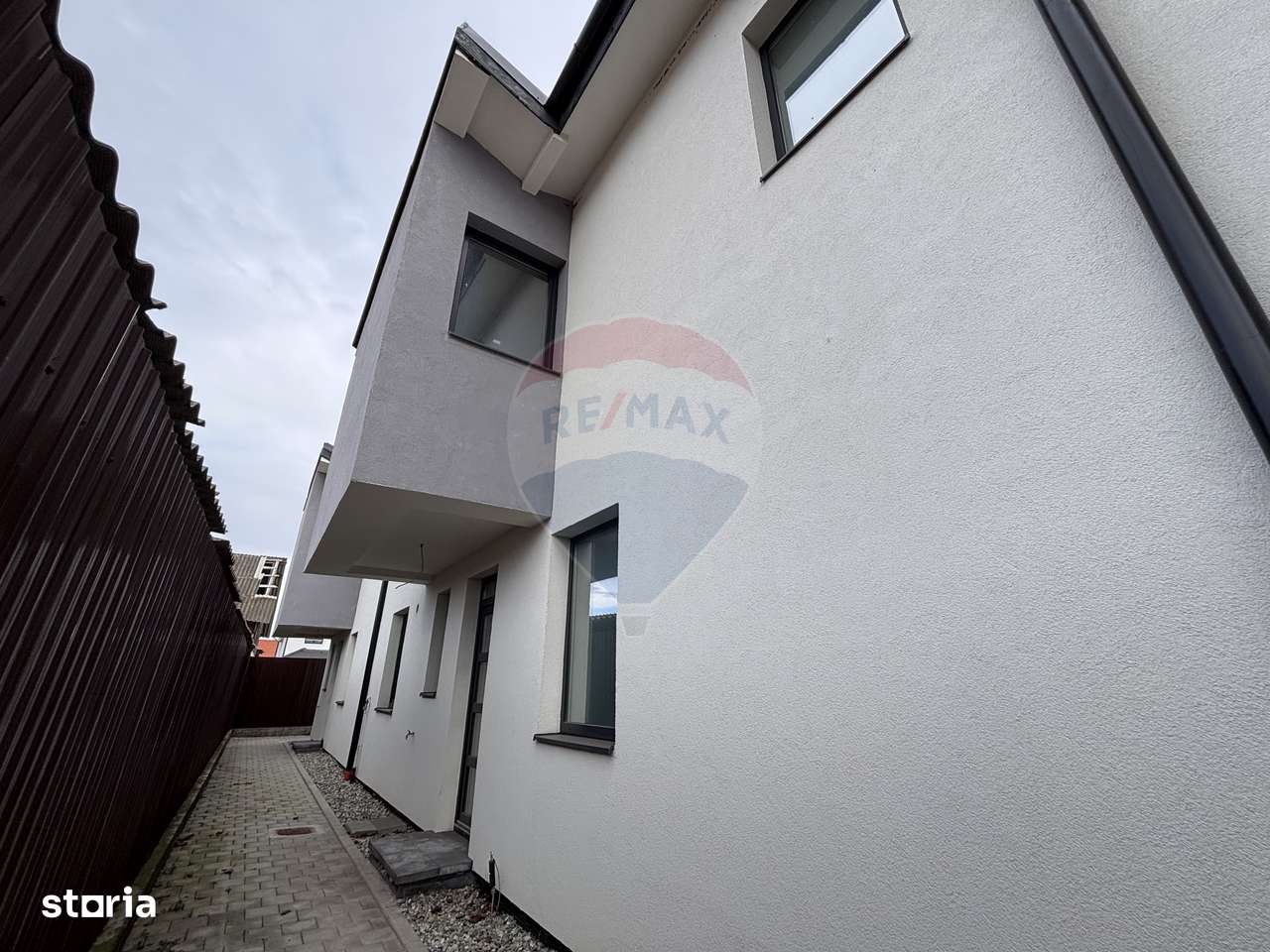 Casă / Vilă cu 4 camere de vânzare-7