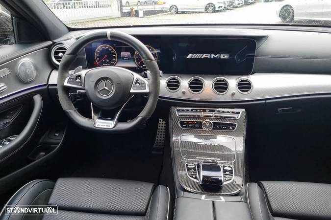 Mercedes-Benz E 63 AMG S 4-Matic+ - 12