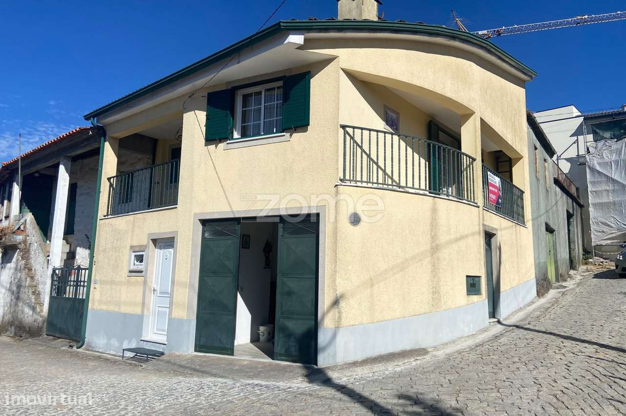 Moradia T1+2 com garagem e dois terrenos em Jorjais-1