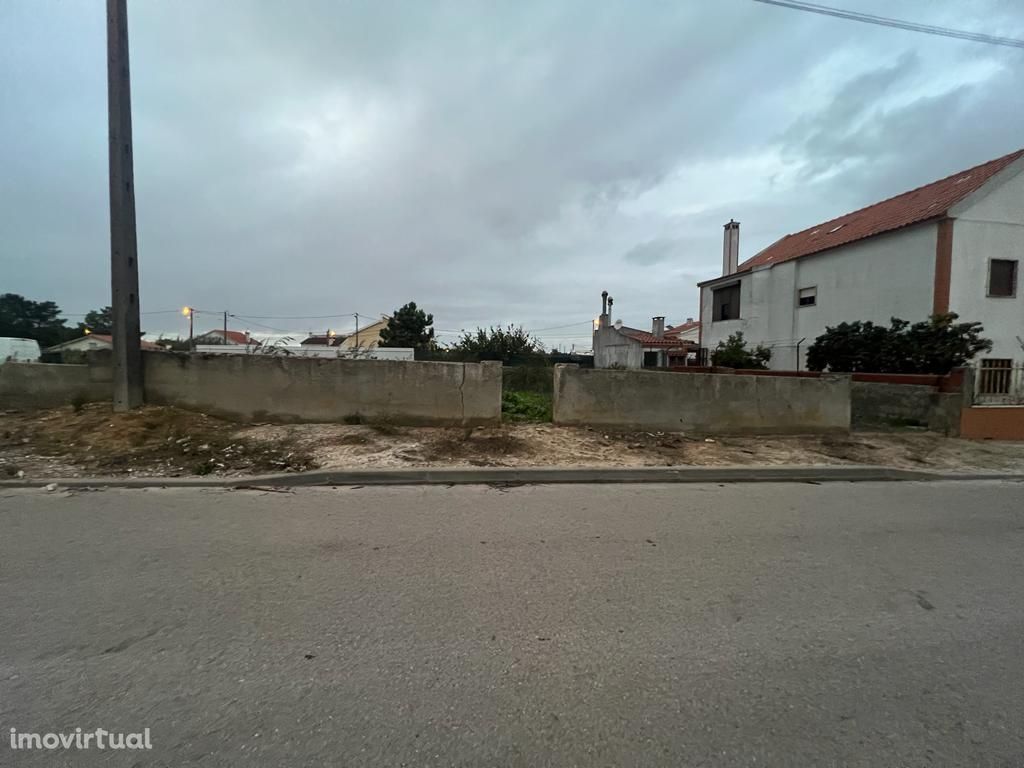 Lote de Terreno Urbano no Pinhal do General com 266m2