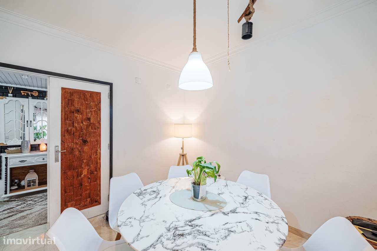 Apartamento T2 Remodelado | Tapada das Mercês-6