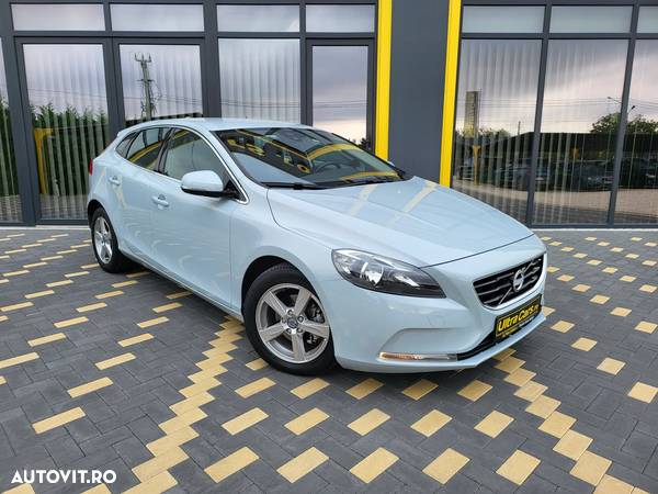 Volvo V40 Cross Country D2 Momentum - 7