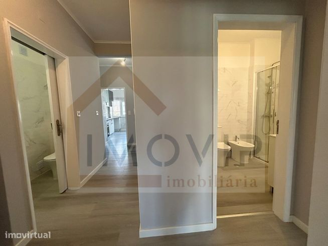 Apartamento T3 TOTALMENTE REMODELADO EM LOURES-7