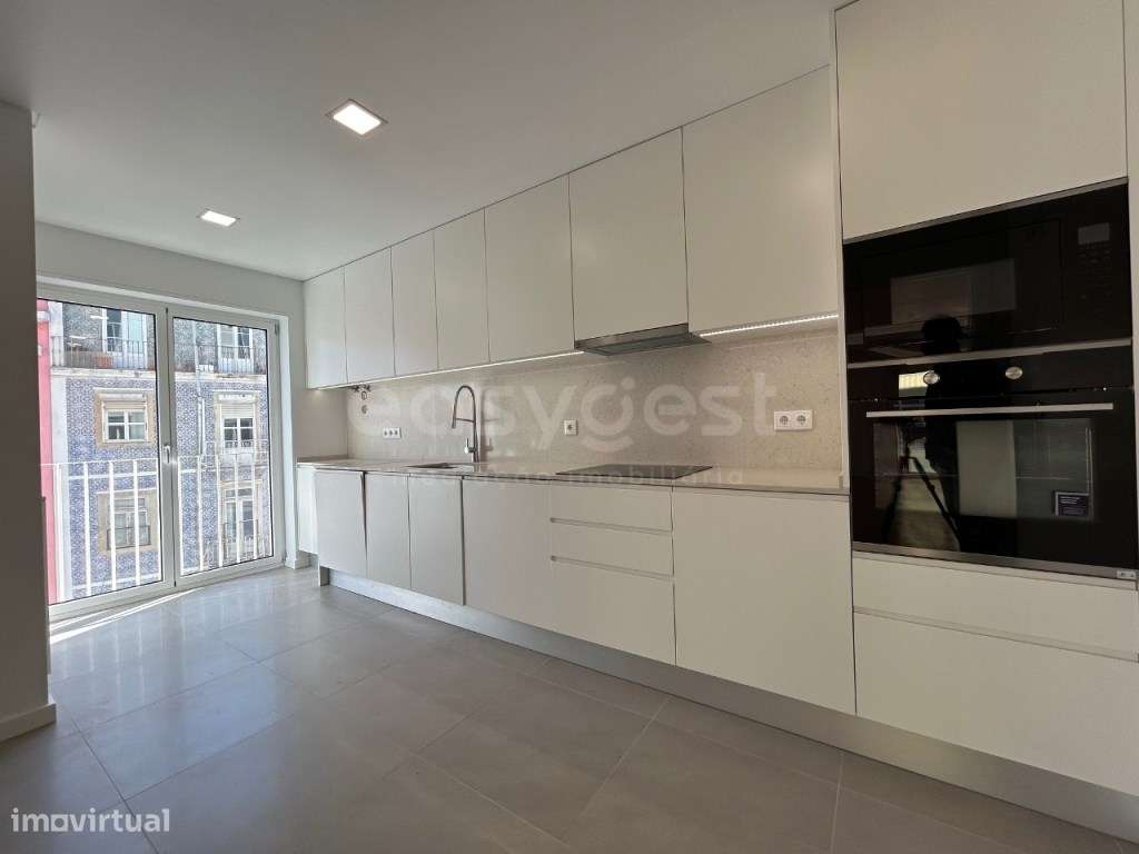 Prédio Novo, T3 Premium com 2 lugares de garagem, 148m2. Cheio de L... - Grande imagem: 5/41