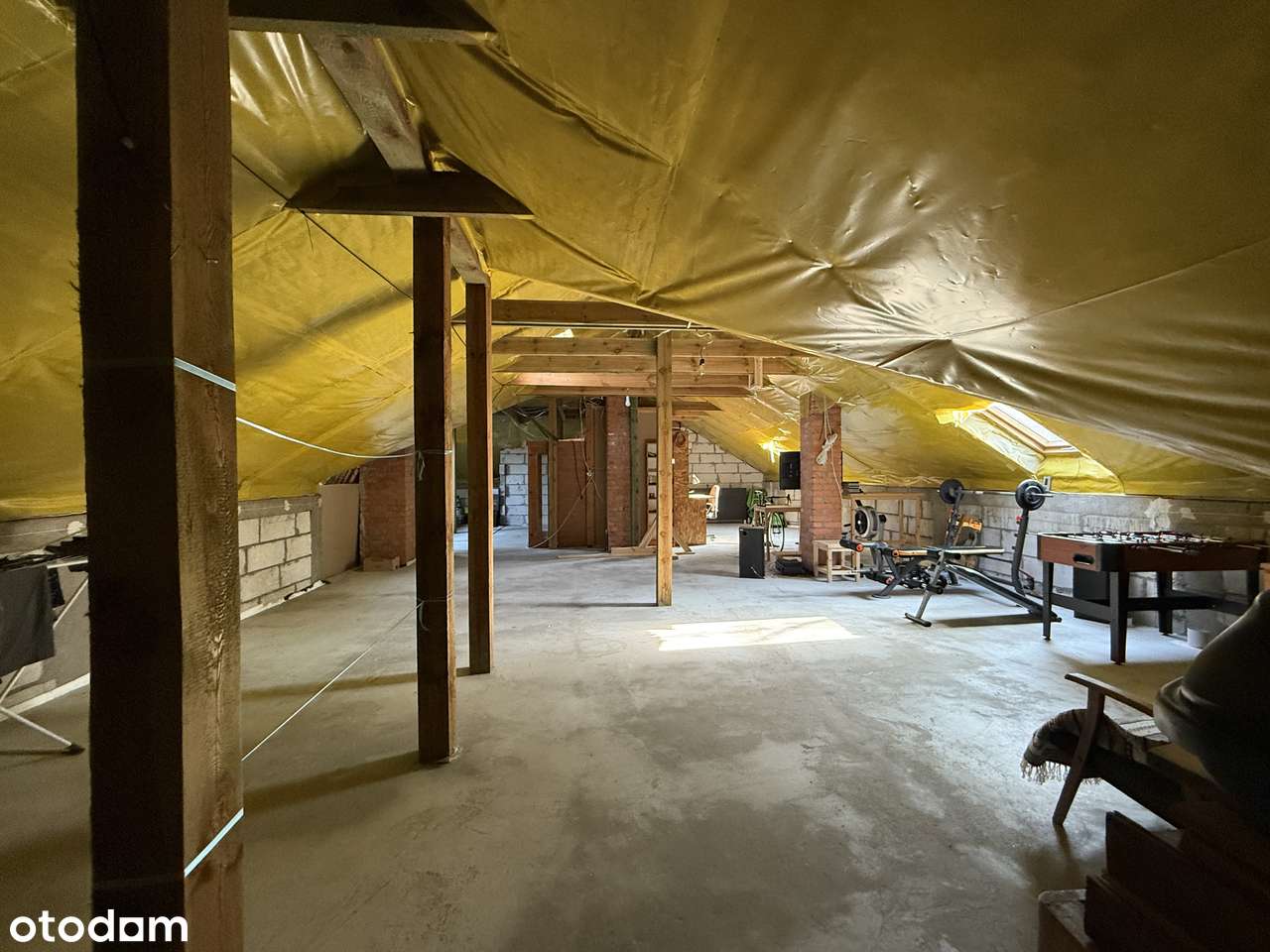 Komfortowy dom z poddaszem, ogrodem i garażem | Kiekrz-14