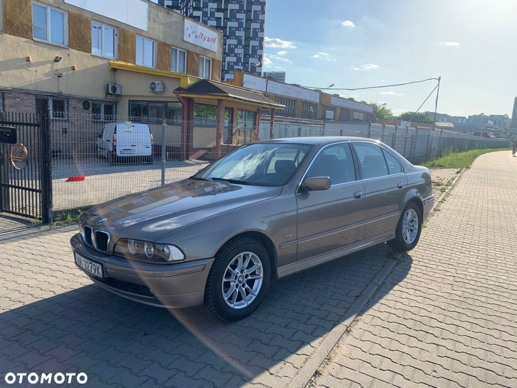 BMW Seria 5 ver-525i - 9