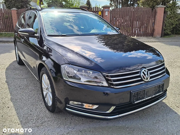 Volkswagen Passat 2.0 TDI Comfortline DSG - 2