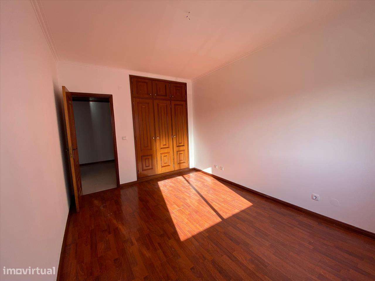 Apartamento T2, ARRENDADO ATÉ JULHO DE 2025, em Setúbal - Grande imagem: 4/13