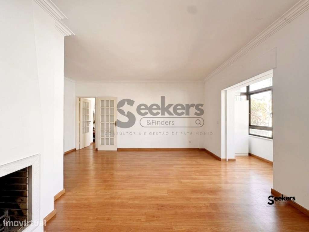 Apartamento T1 no Bairro do Rosário, Cascais - 67 m², Garagem Fecha...-0