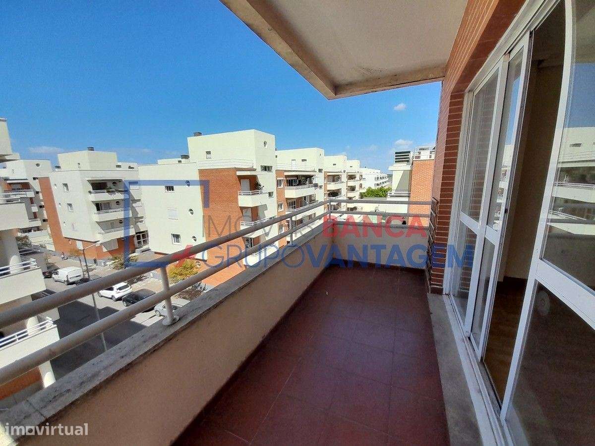 Apartamento T3, com  111 m2, situado em Alhos Vedros, Concelho da M... - Grande imagem: 4/24