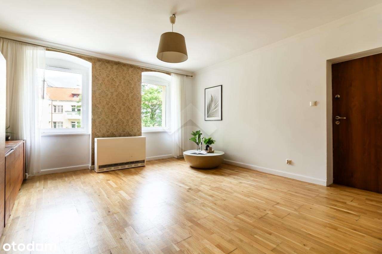 Kawalerka | Blisko rynku | 2 piętro | Osobna kuchnia-2