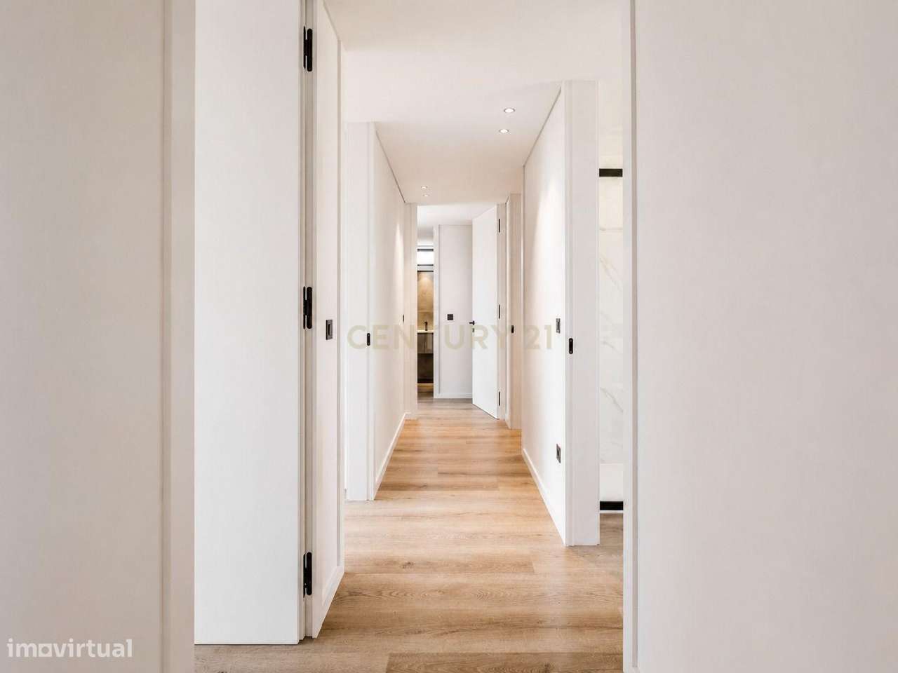 Apartamento T3 Novo com Rooftop de 75m² e Vistas Panorâmicas – Fânzere-5