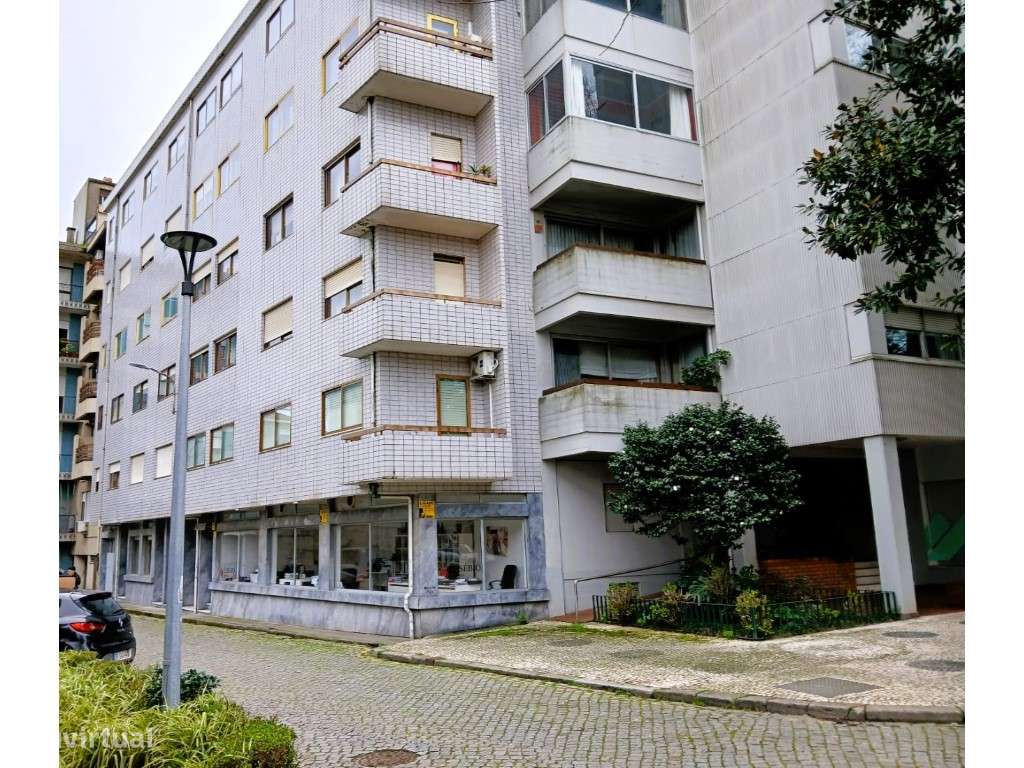 Apartamento T4 - Carvalhido-6